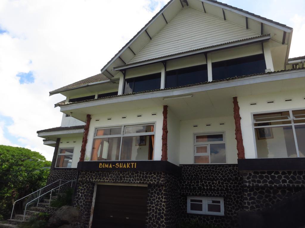 Hotel Selecta Batu  Exterior photo