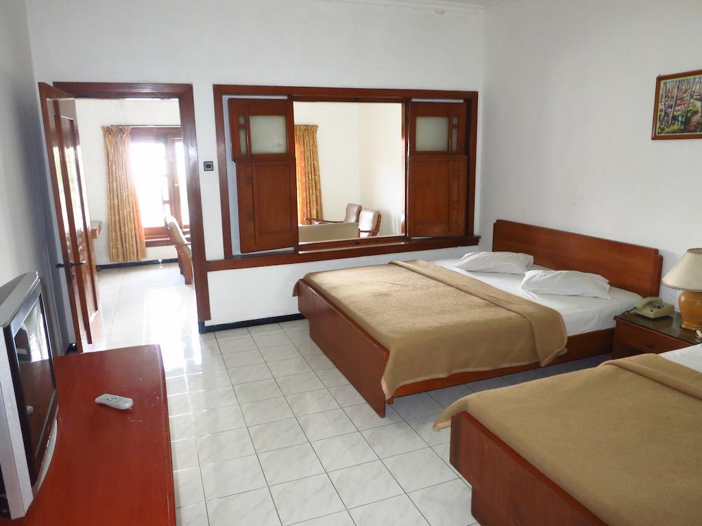 Hotel Selecta Batu  Exterior photo