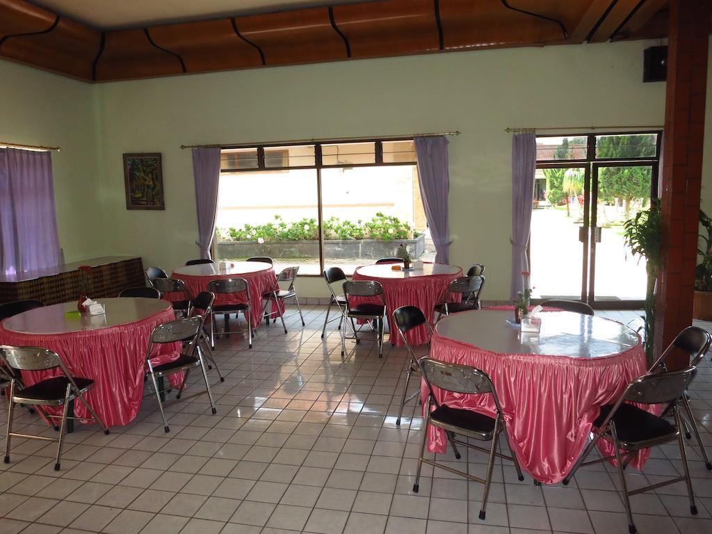 Hotel Selecta Batu  Exterior photo