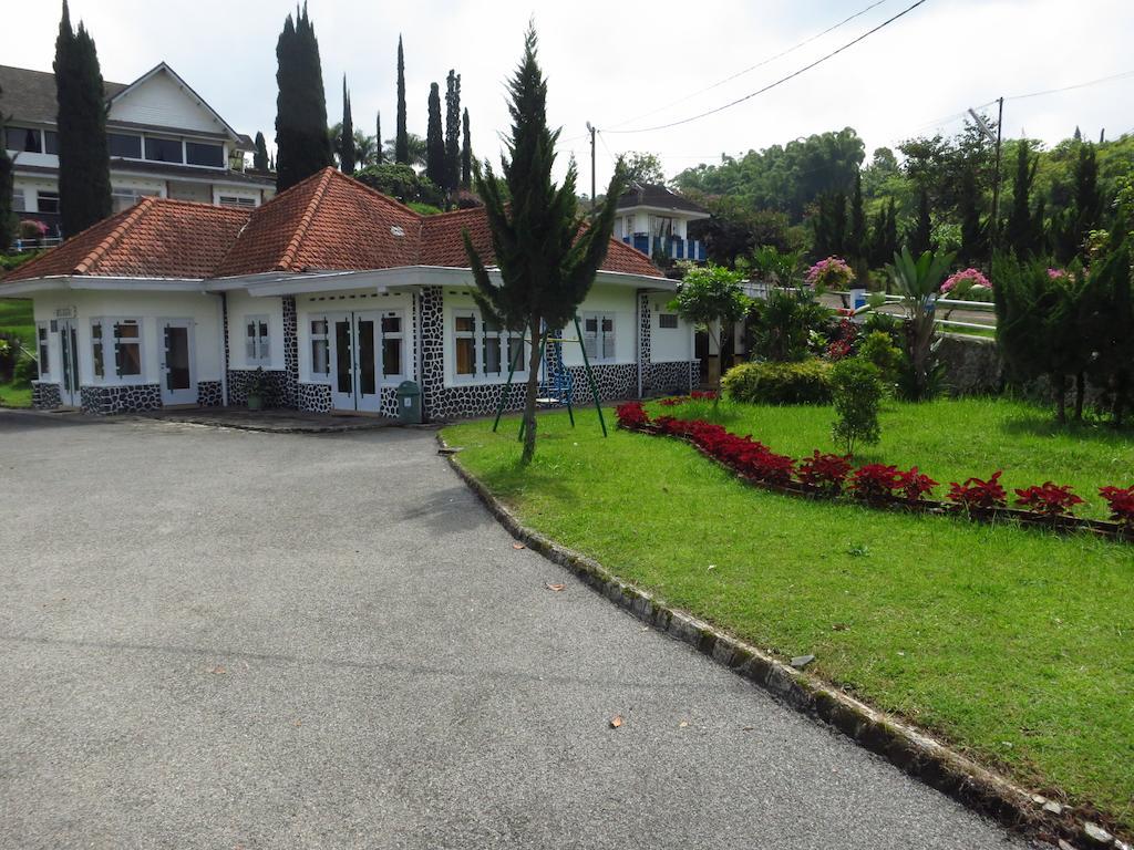 Hotel Selecta Batu  Exterior photo