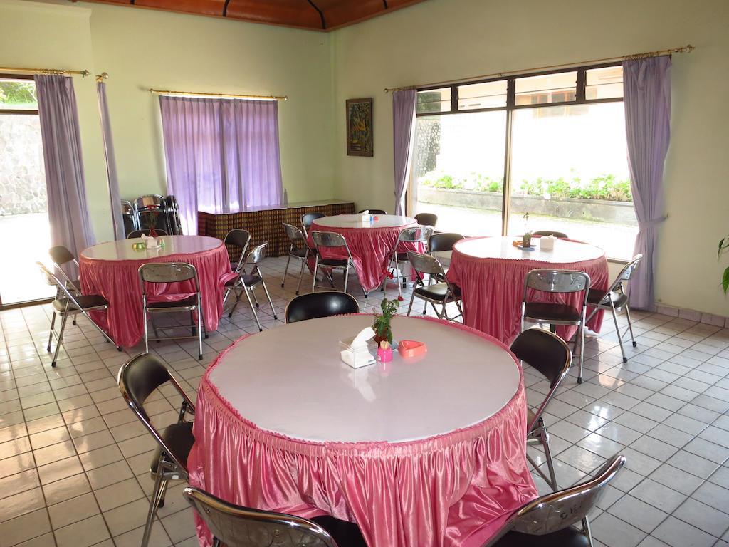 Hotel Selecta Batu  Exterior photo
